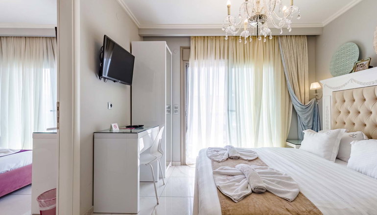 Alpha Luxury Suites