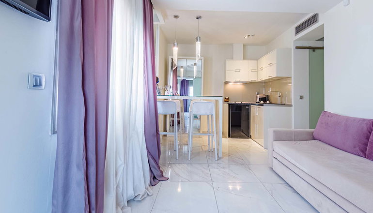 Alpha Luxury Suites