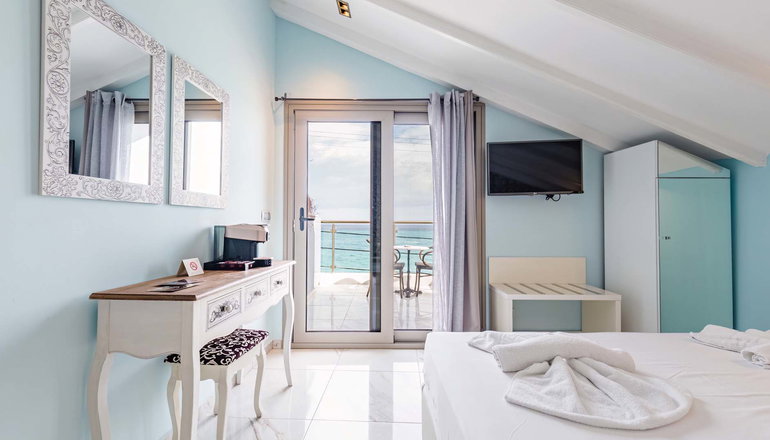Alpha Luxury Suites