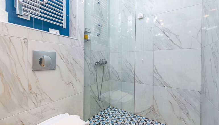 Alpha Luxury Suites
