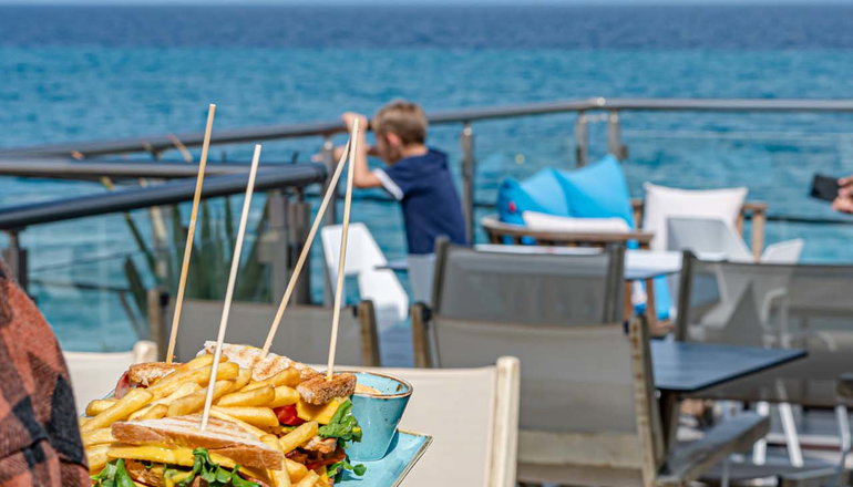 Alpha Luxury Suites