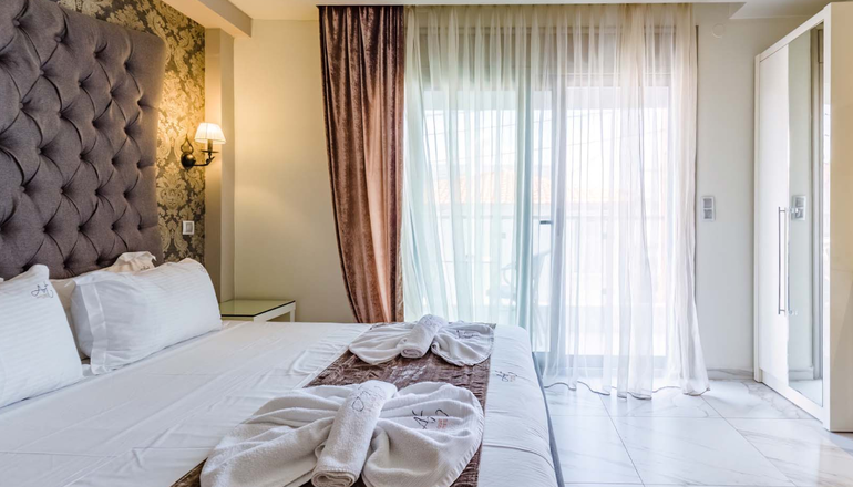 Alpha Luxury Suites