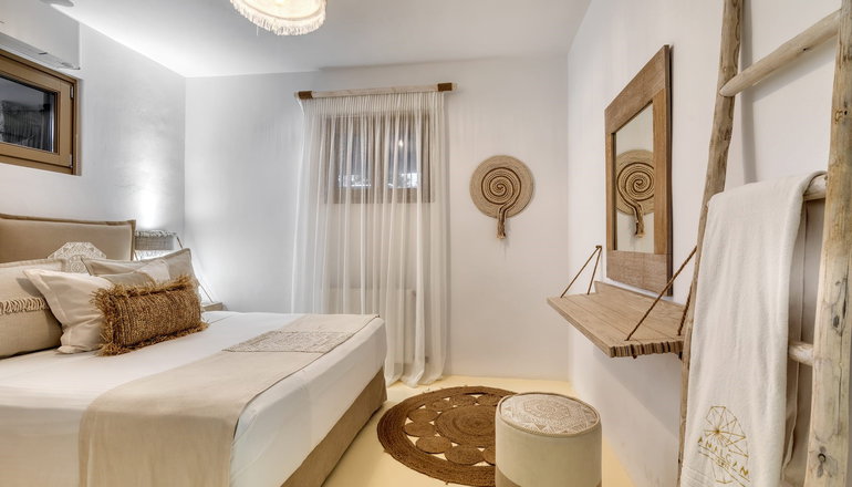 Amalgam Homes Paros