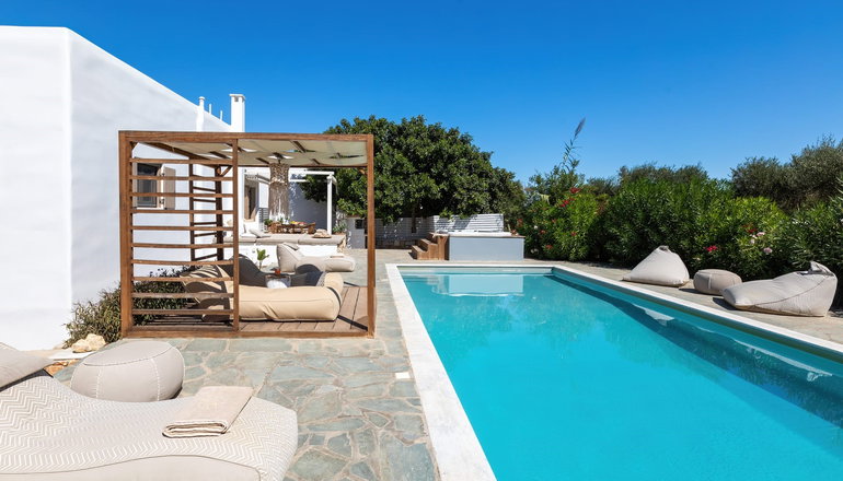 Amalgam Homes Paros