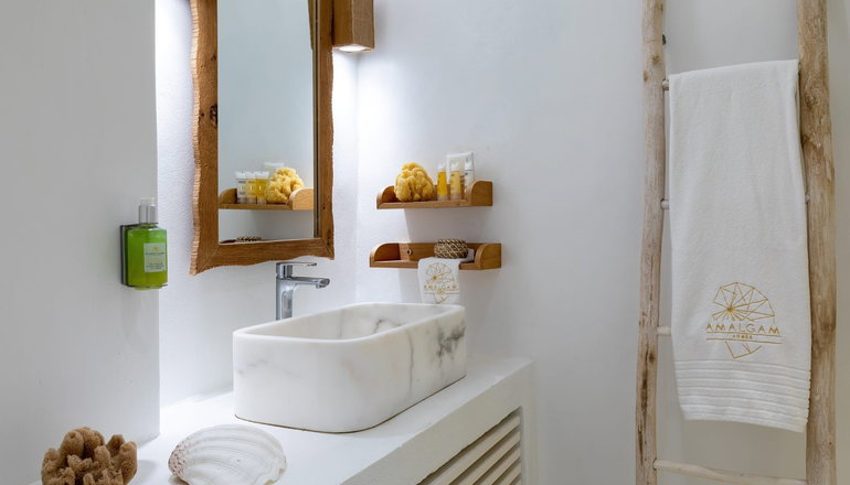 Amalgam Homes Paros