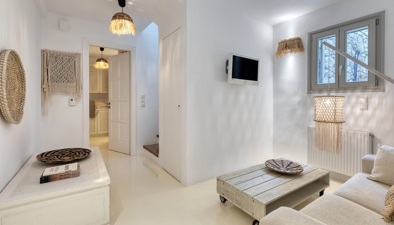 Amalgam Homes Paros