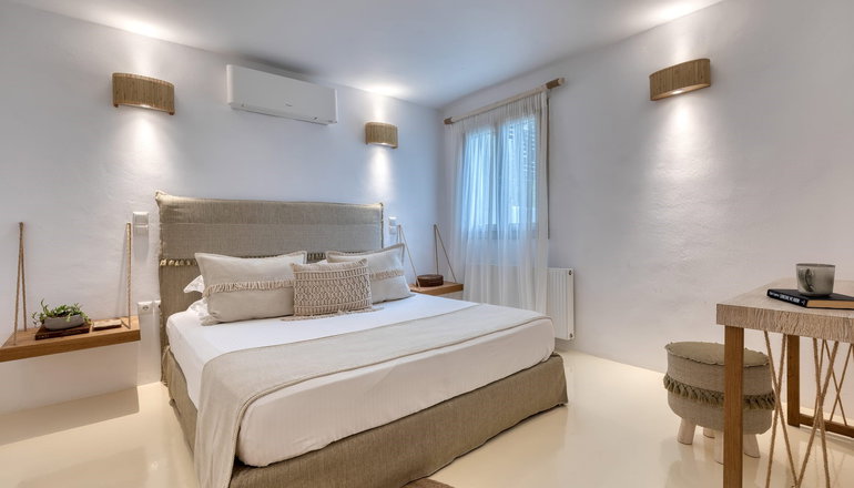 Amalgam Homes Paros