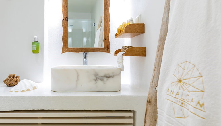 Amalgam Homes Paros