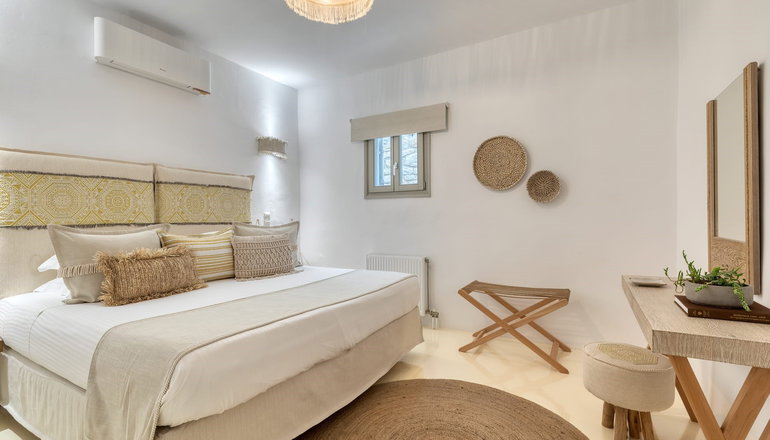 Amalgam Homes Paros