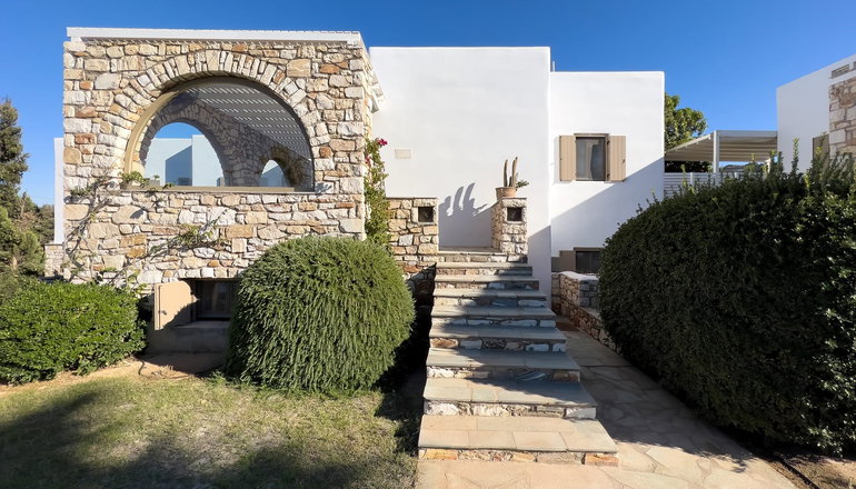 Amalgam Homes Paros