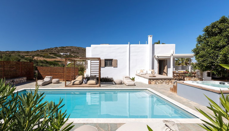 Amalgam Homes Paros