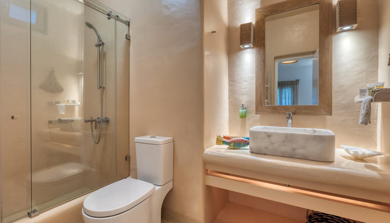 Amalgam Homes Paros