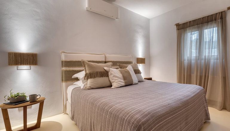 Amalgam Homes Paros
