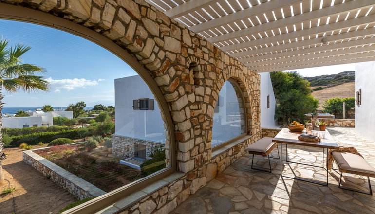 Amalgam Homes Paros