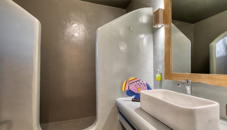 Amalgam Homes Paros