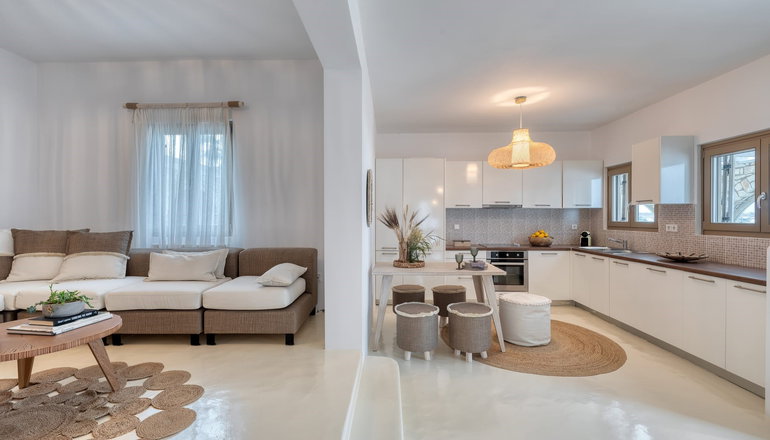 Amalgam Homes Paros
