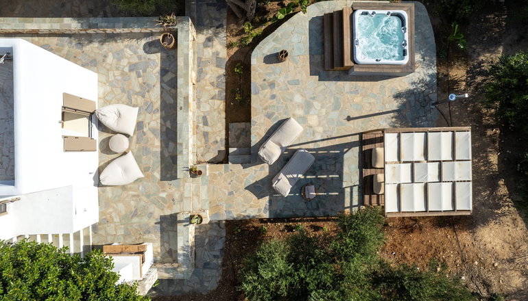 Amalgam Homes Paros