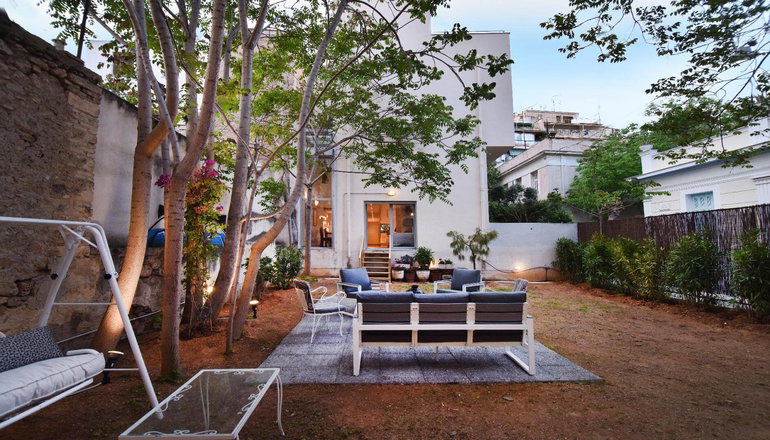 Amaryllis Villa