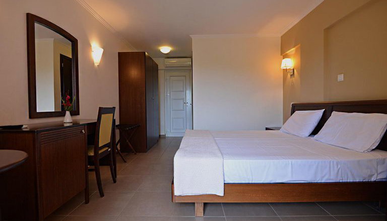 Ammos Bay Hotel