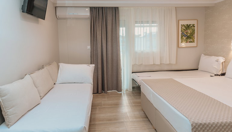 4* Ammos Beach Seaside Luxury Suites
