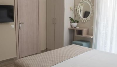 4* Ammos Beach Seaside Luxury Suites