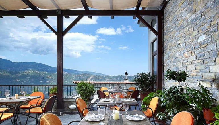 Ampelos Hotel