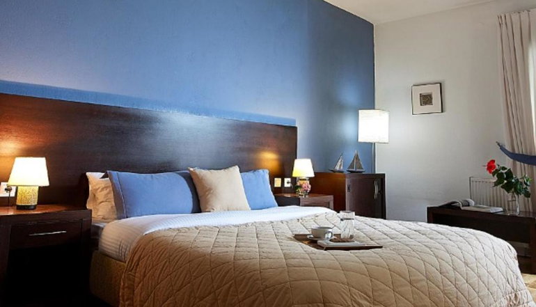 Ampelos Hotel
