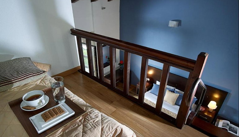 Ampelos Hotel