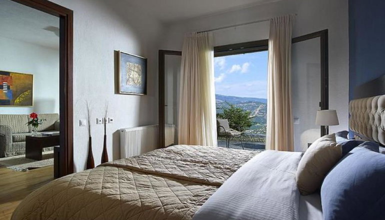 Ampelos Hotel