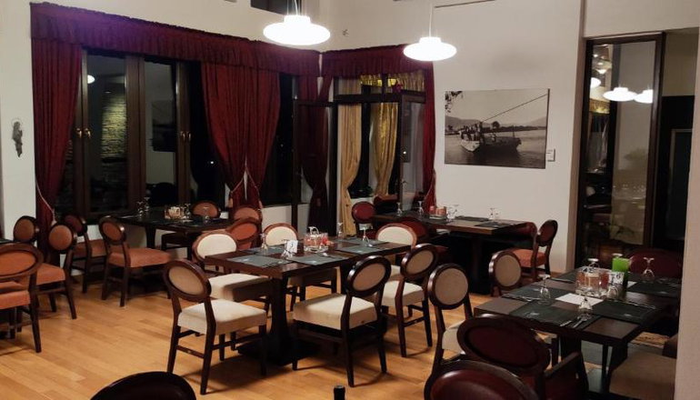 Ampelos Hotel
