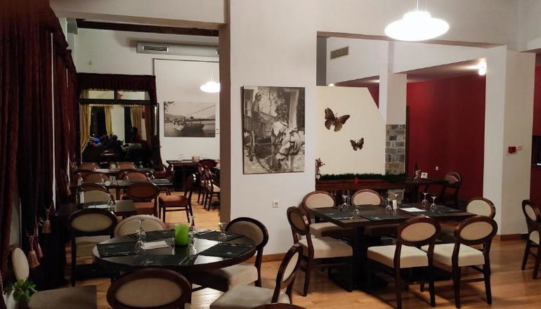 Ampelos Hotel