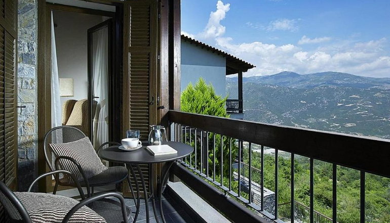 Ampelos Hotel
