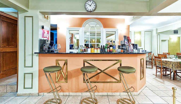 Anastassiou Hotel