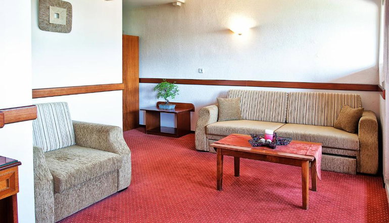 Anastassiou Hotel