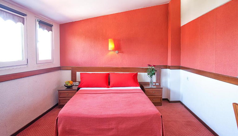 Anastassiou Hotel