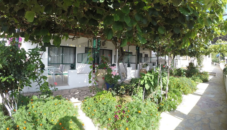 Andromaches Holiday Apartments - Μπενίτσες, Κέρκυρα