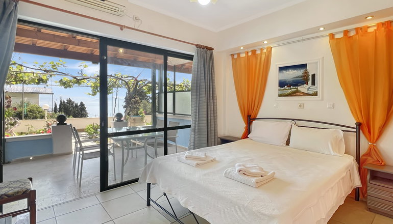 Andromaches Holiday Apartments - Μπενίτσες, Κέρκυρα