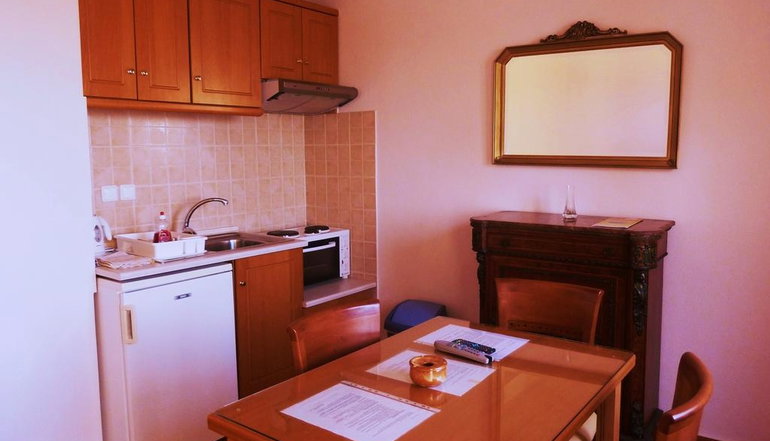 Milia Bay Hotel & Apartment