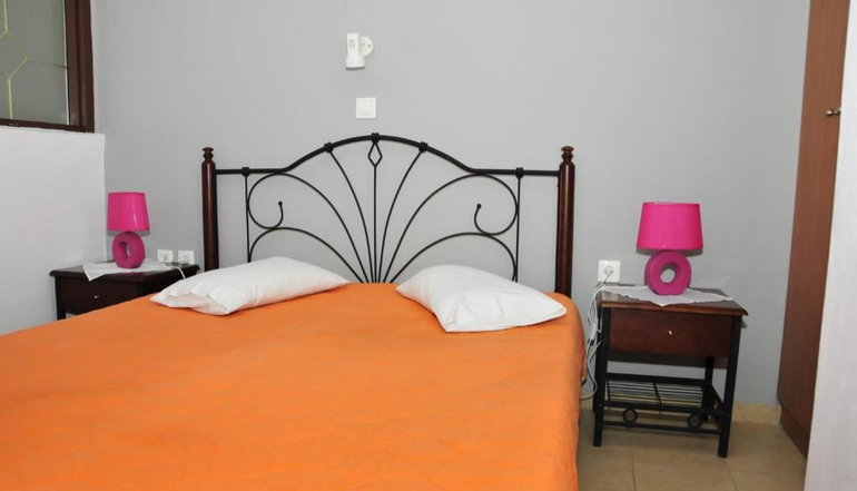 Anessis Apartments