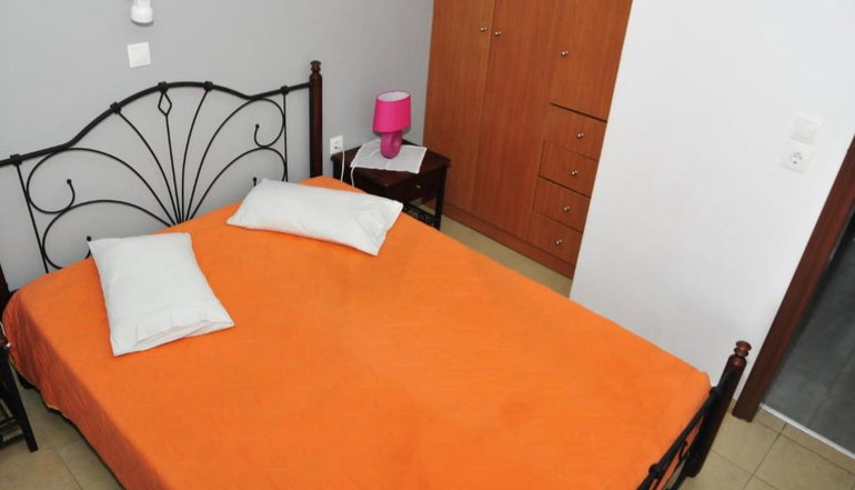 Anessis Apartments