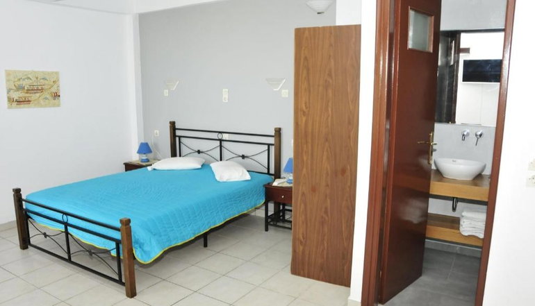 Anessis Apartments