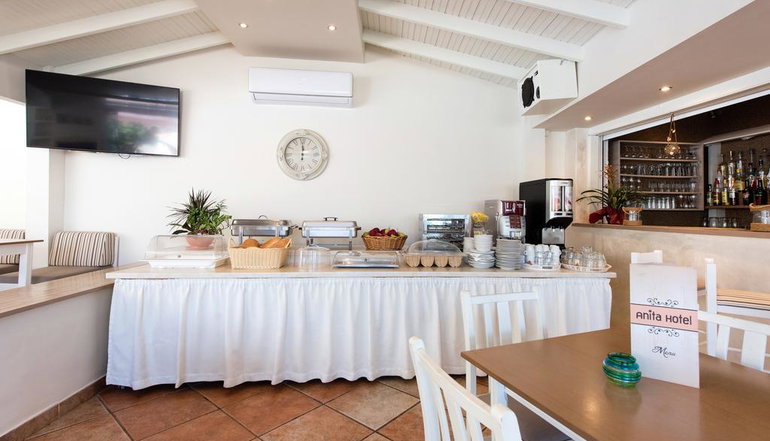 Anita Hotel