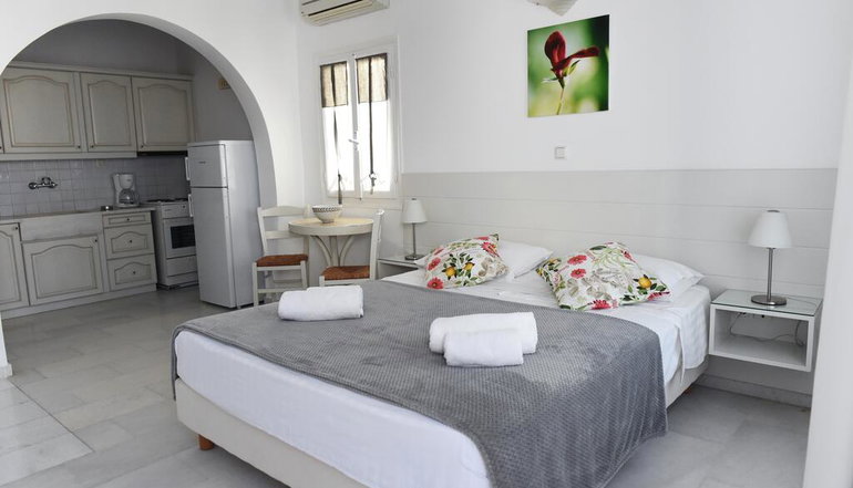 Anthos Apartments