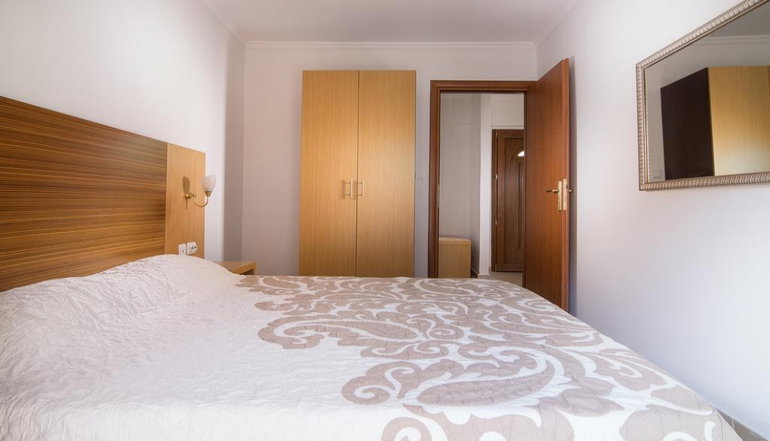 Apanemia by Flegra Hotels