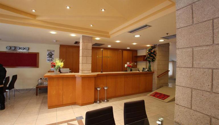 Astron Hotel
