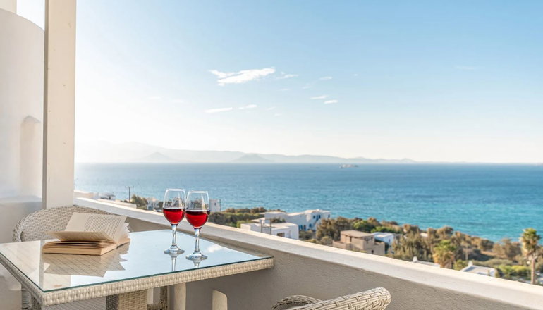 Apricot & Sea Luxury Villas Naxos