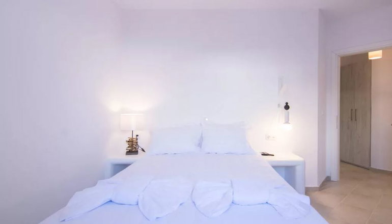 Apricot & Sea Luxury Villas Naxos