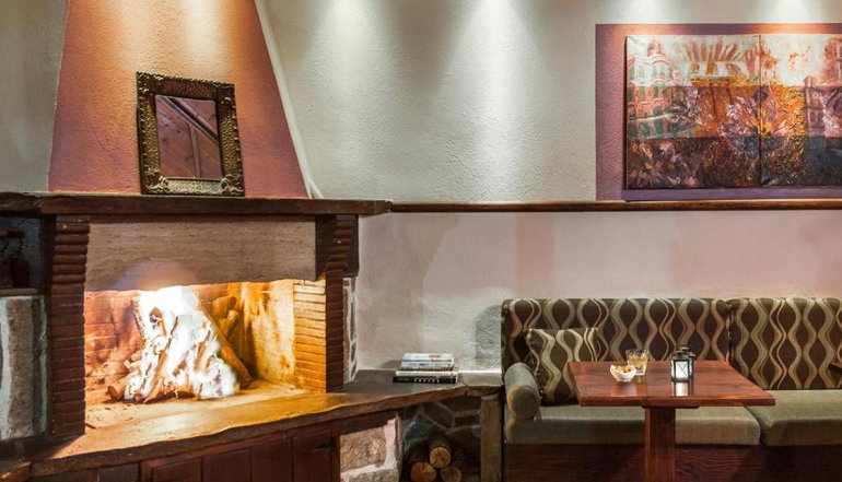Apsis Hotel
