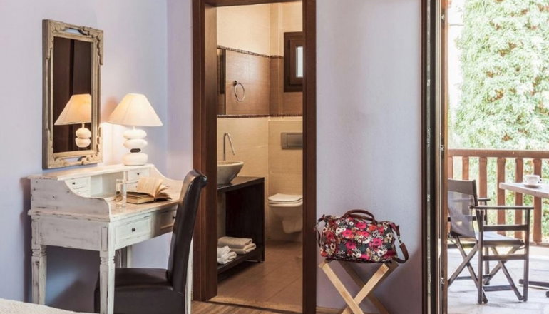 Apsis Hotel