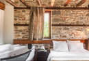 Apsis Hotel
